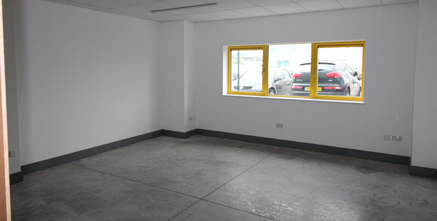 The property will provide a Total Gross Internal Floor Area of approximately 325 sq ft (83.6 - 167 sq m), available as one lockable unit. The unit will be completed to shell construction, ready for the Tenant to fit out....