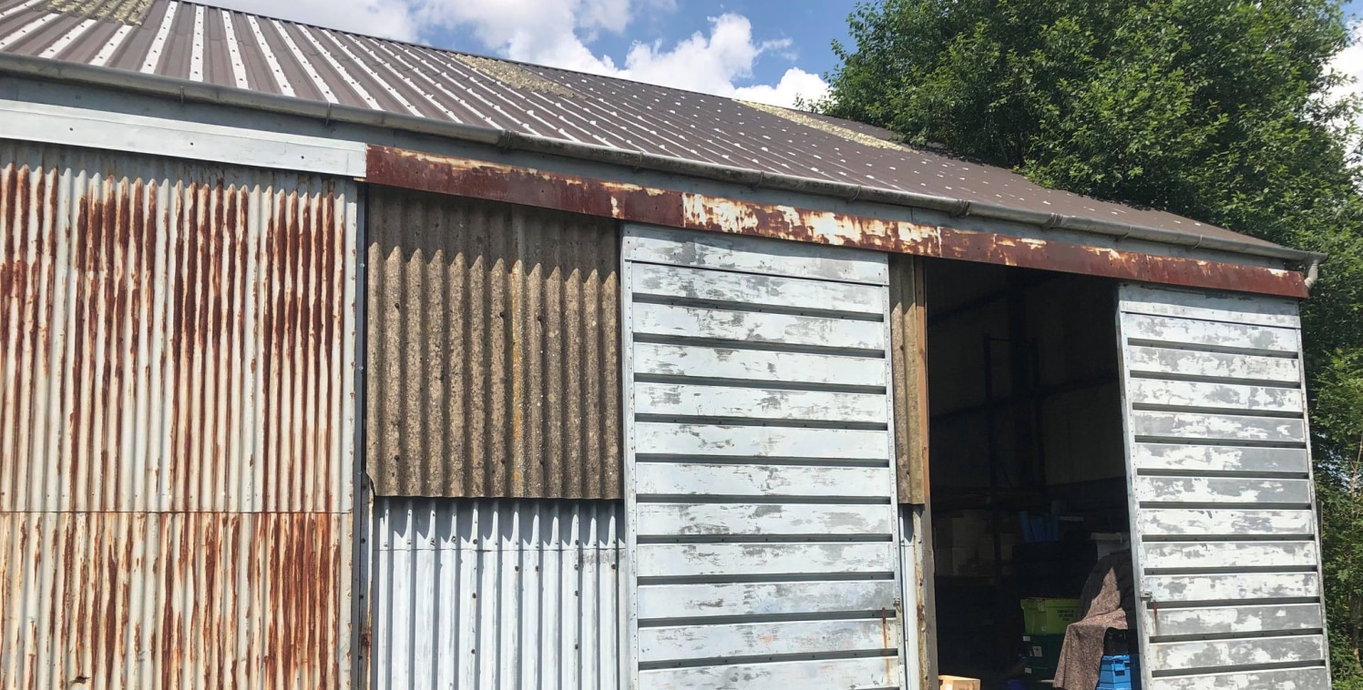 Workshop/storage unit