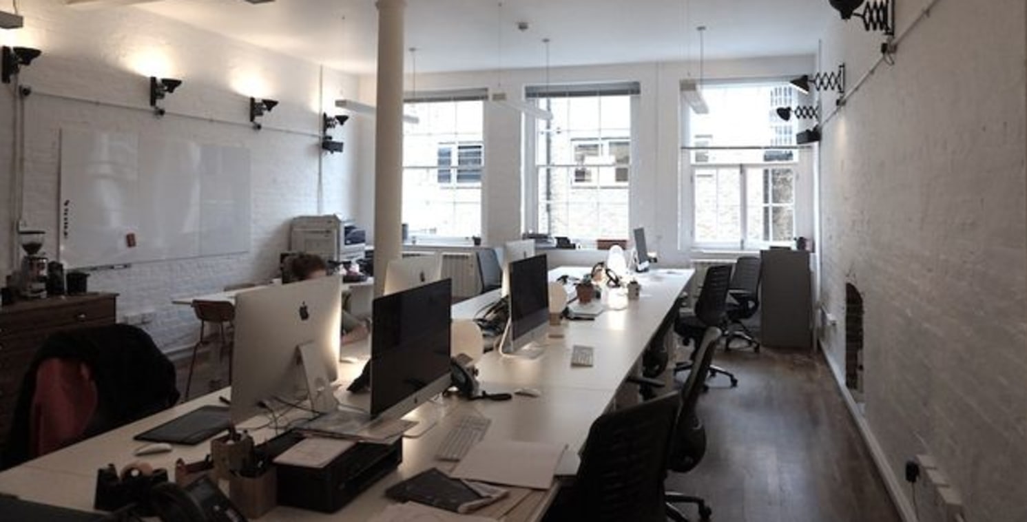 Shoreditch 994 sq. Ft. (approx.) Self-contained office within a former period warehouse....