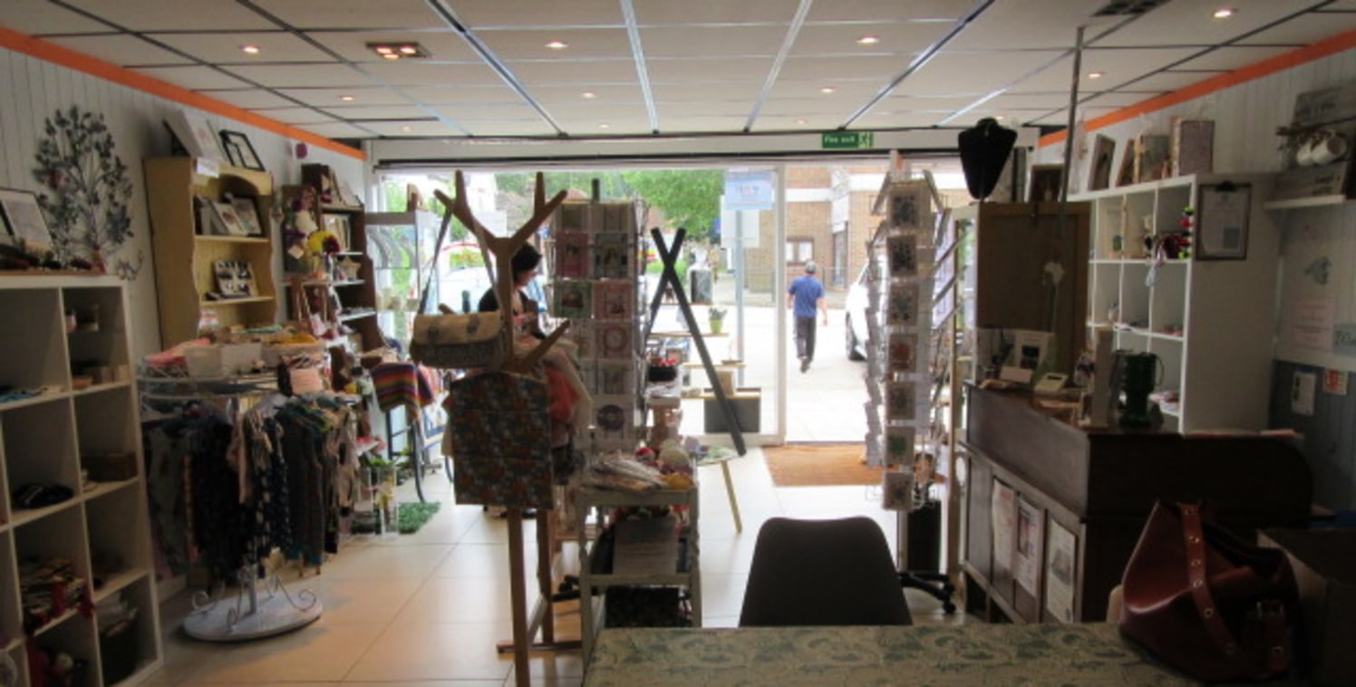 Well-presented retail premises to let - 100% small business rates relief available. The subject property is situated within the village's principal shopping parade of Jengers Mead, adjacent to the High Street....