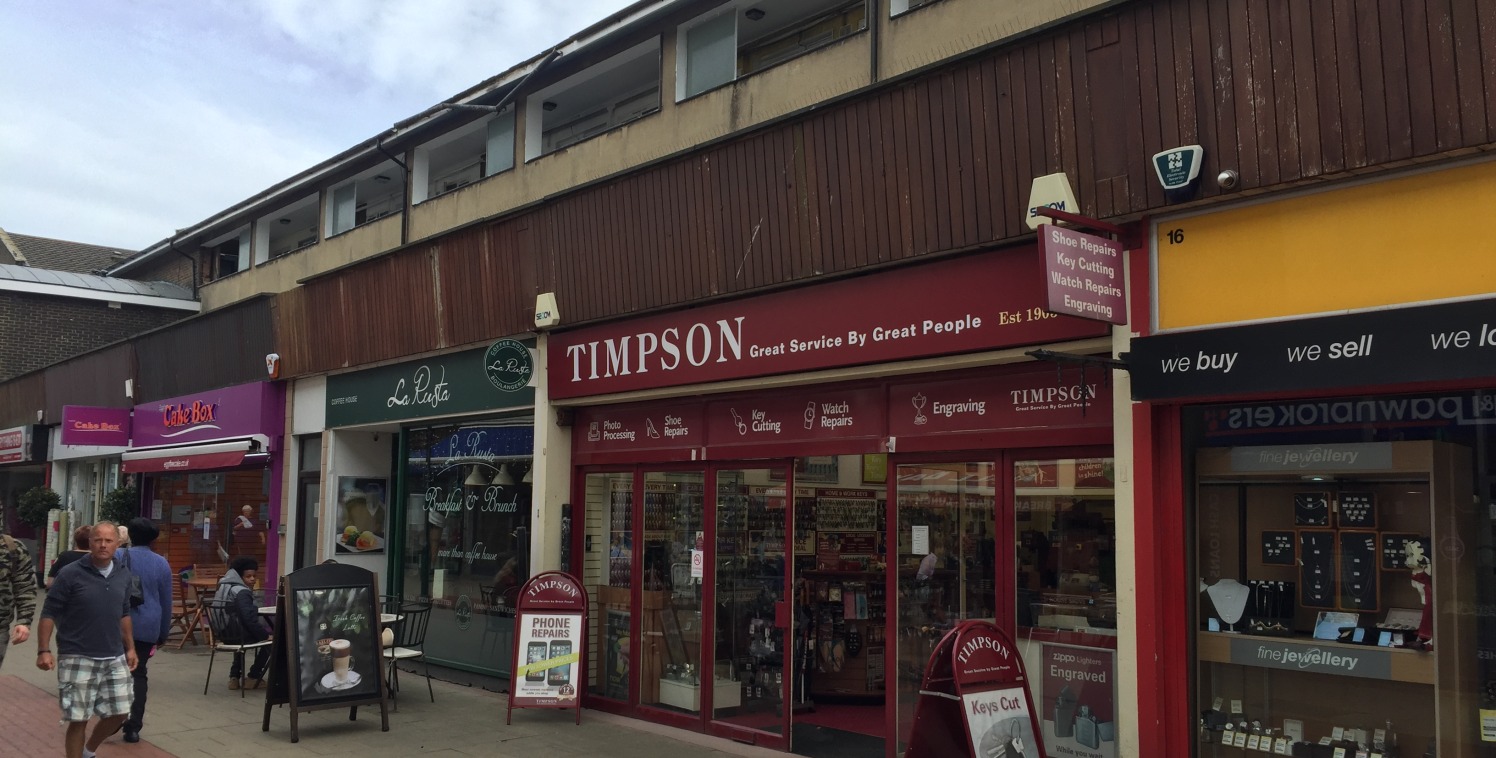 * Ground floor lock up / retail unit 

* Fully glazed shop front

* Staff WC & kitchen to the rear.

* Rear loading accessed from either High Street or Broadway