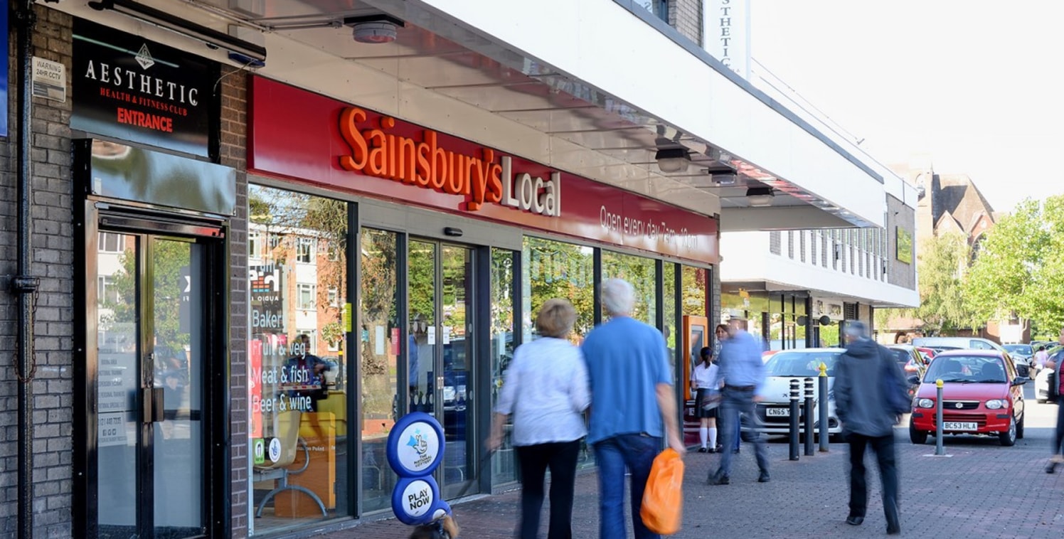 <p>The Lanes Shopping Centre, Wylde Green approximately 2 miles south of Sutton Coldfield.</p><ul>

<li>POPULAR CONVENIENCE PARADE</li>

<li>STRONG FOOT FALL AND PASSING TRAFFIC</li>

<li>WELL ESTABLISHED ANCHOR TENANTS INCLUDE: COSTA COFFEE, SAINSBU...