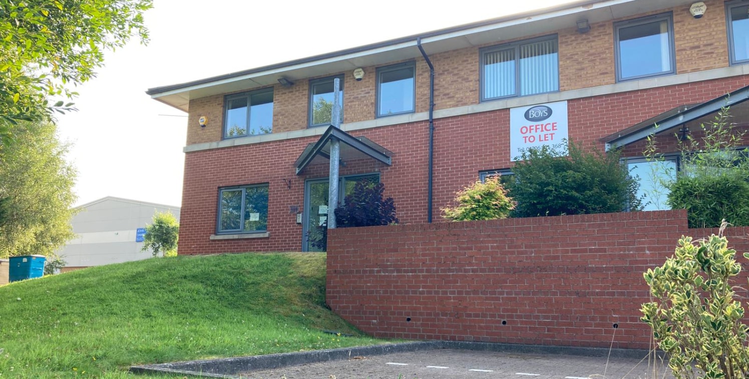 The office comprises of ground floor and first floor, 

relatively open plan accommodation. The site is 

secure with manned security lodge and CCTV. The 

offices benefit from: - 

Power coated, double glazed, aluminium 

entrance and windows 

Susp...