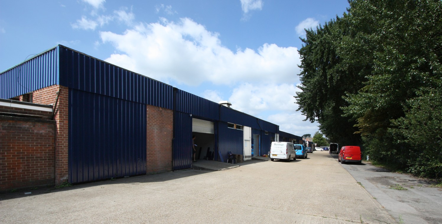 Industrial /Warehouse Unit

Total 295.6 sq m (3,182 sq ft)