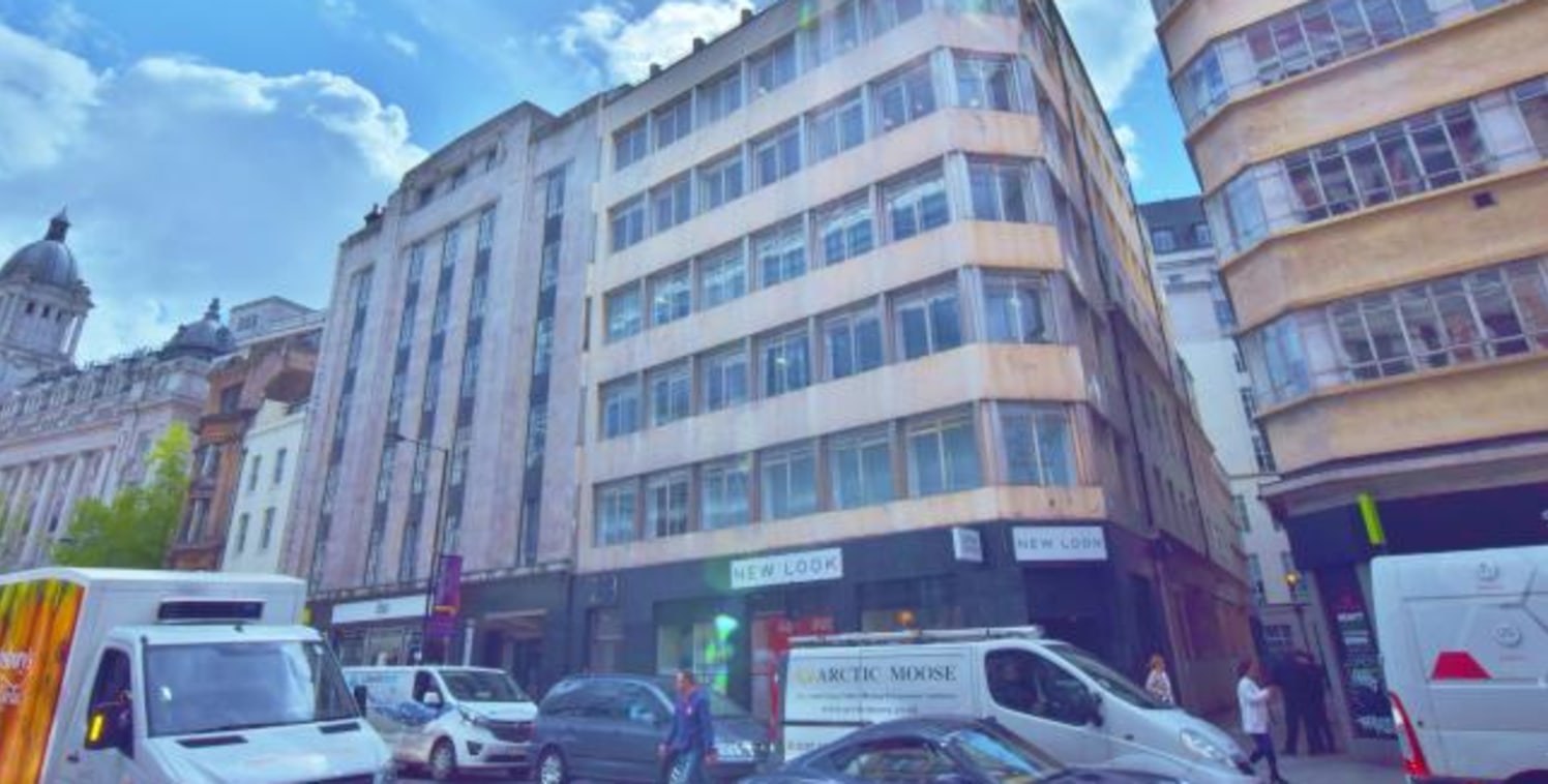 Open plan office space available on High Holborn, with a roof terrace!...