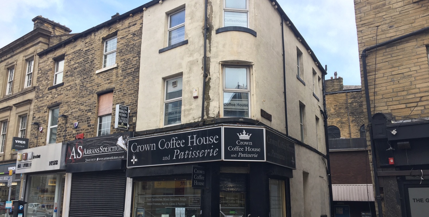 The premises briefly comprise a former bakery and café having accommodation over four floors situated within the centre of Halifax town. 

Split over four floors the property offers kitchen and café takeaway facilities to the ground floor with seatin...