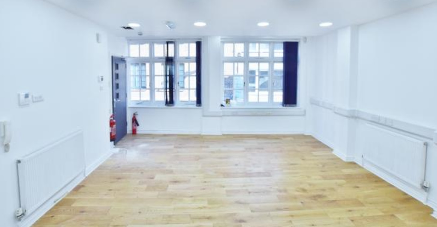 Available immediately Bright, modern, open-plan office building available in Shoreditch...