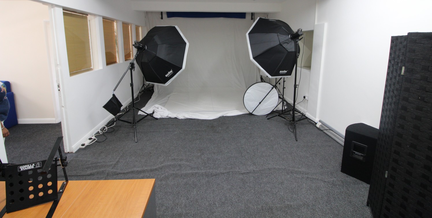 Self-Contained Office/Studio Space with Car Parking in Hockley - Total NIA 980 ft2 (91.04 m2)...