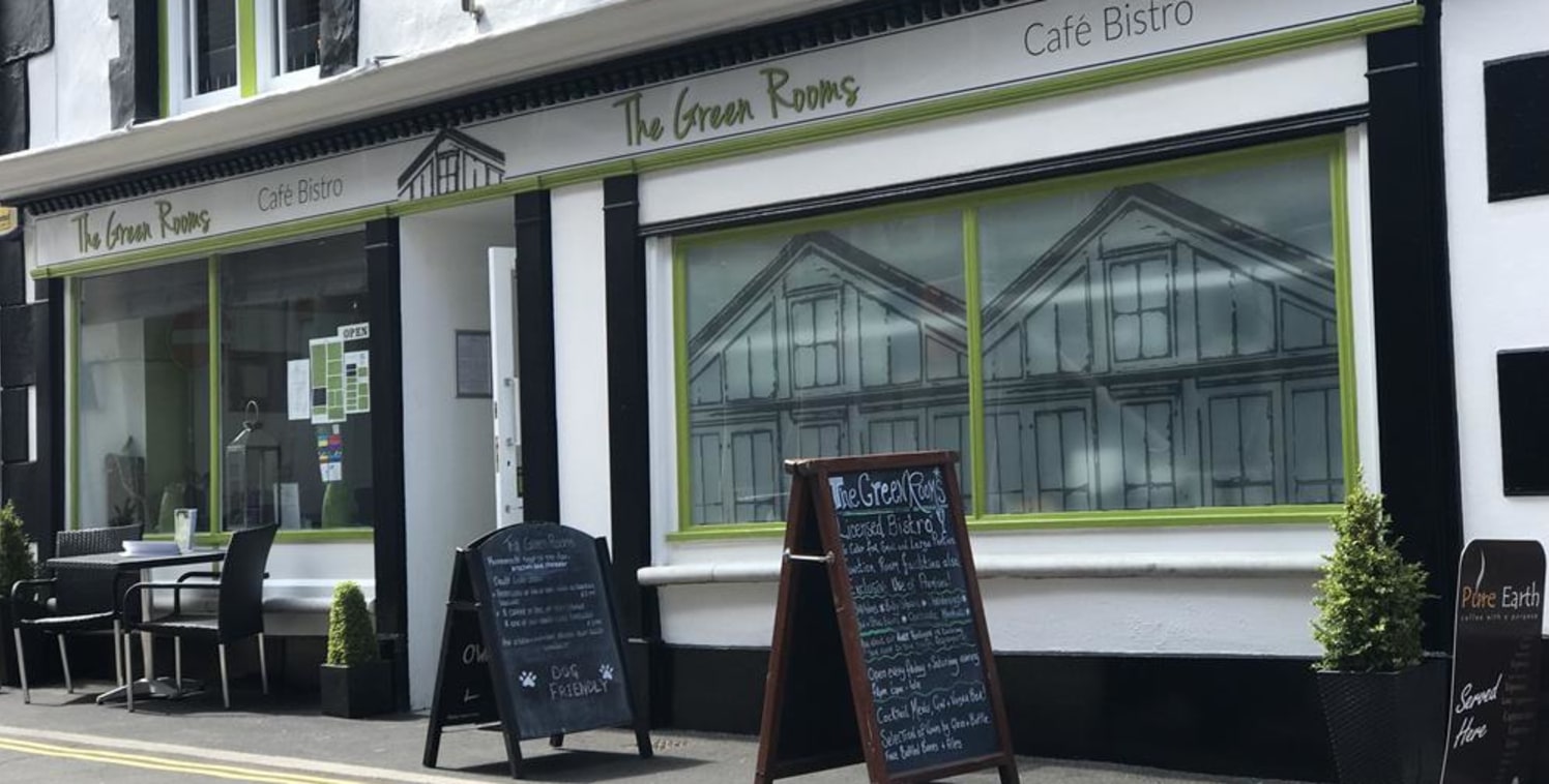 Leasehold Fish & Chip Takeaway Located In Woolavington Nr Bridgewater, Somerset\nGreat Location\n5 * Food Hygiene Rating\nRef 2336\n\nLocation\nThis respected Fish & Chip Takeaway is located in the village of Woolavington near Bridgewater in Somerset...