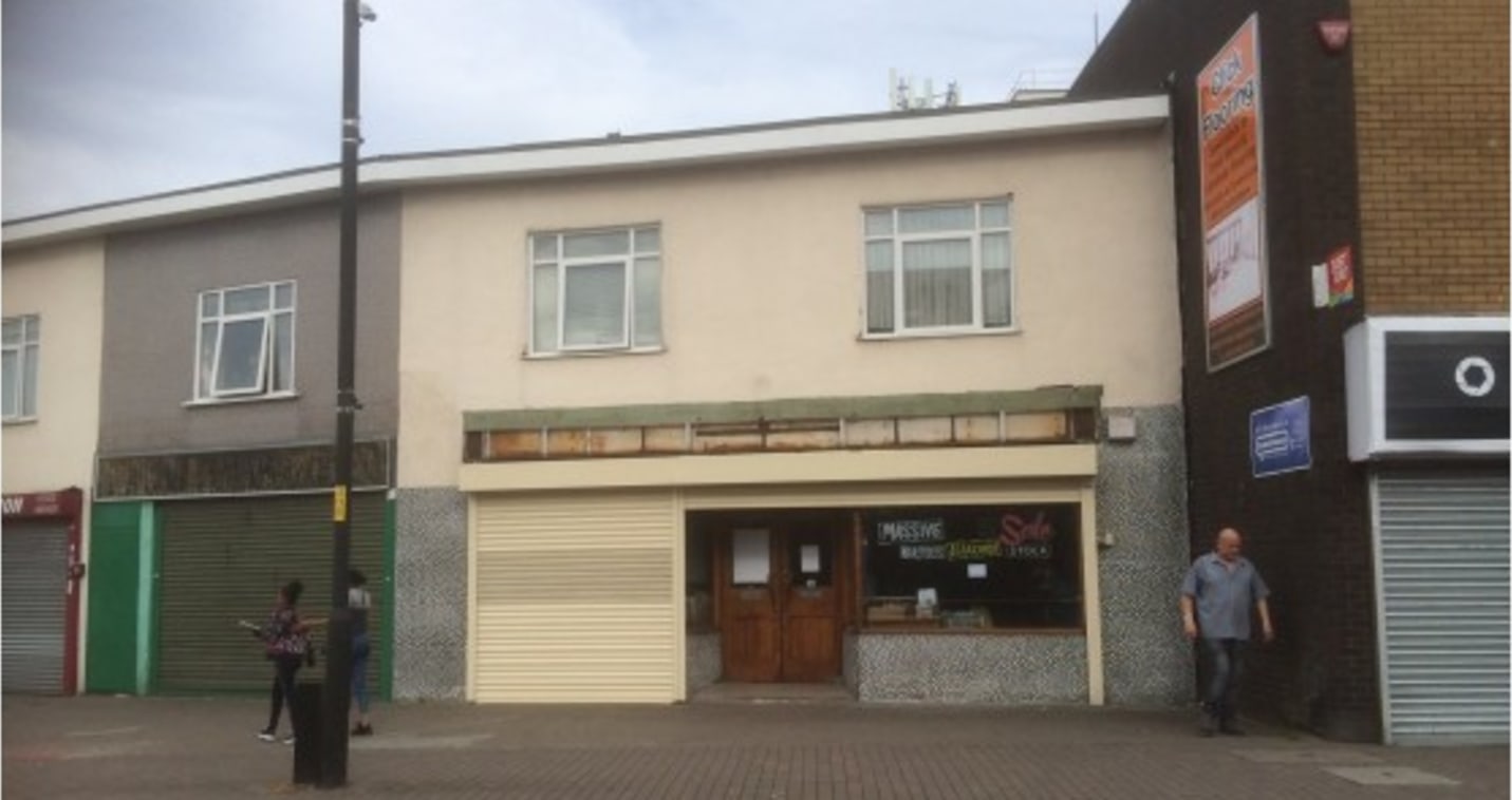 Open plan shop plus ancillary space available on new...