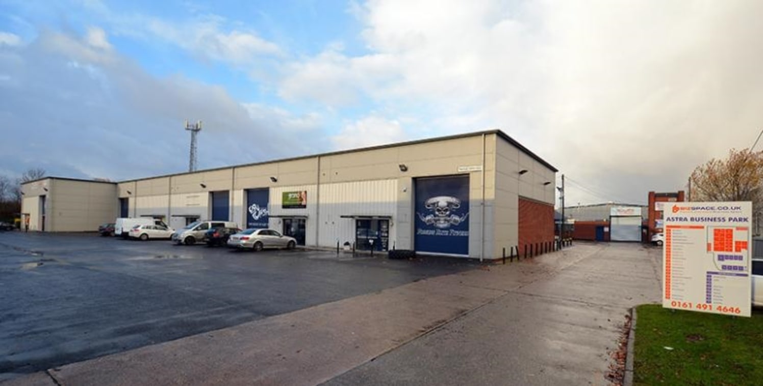 A single storey warehouse unit of approximately 6,000 sq ft which benefits from the following:\n\n* integral offices\n* W/Cs\n* a large yard\n* two roller shutter...