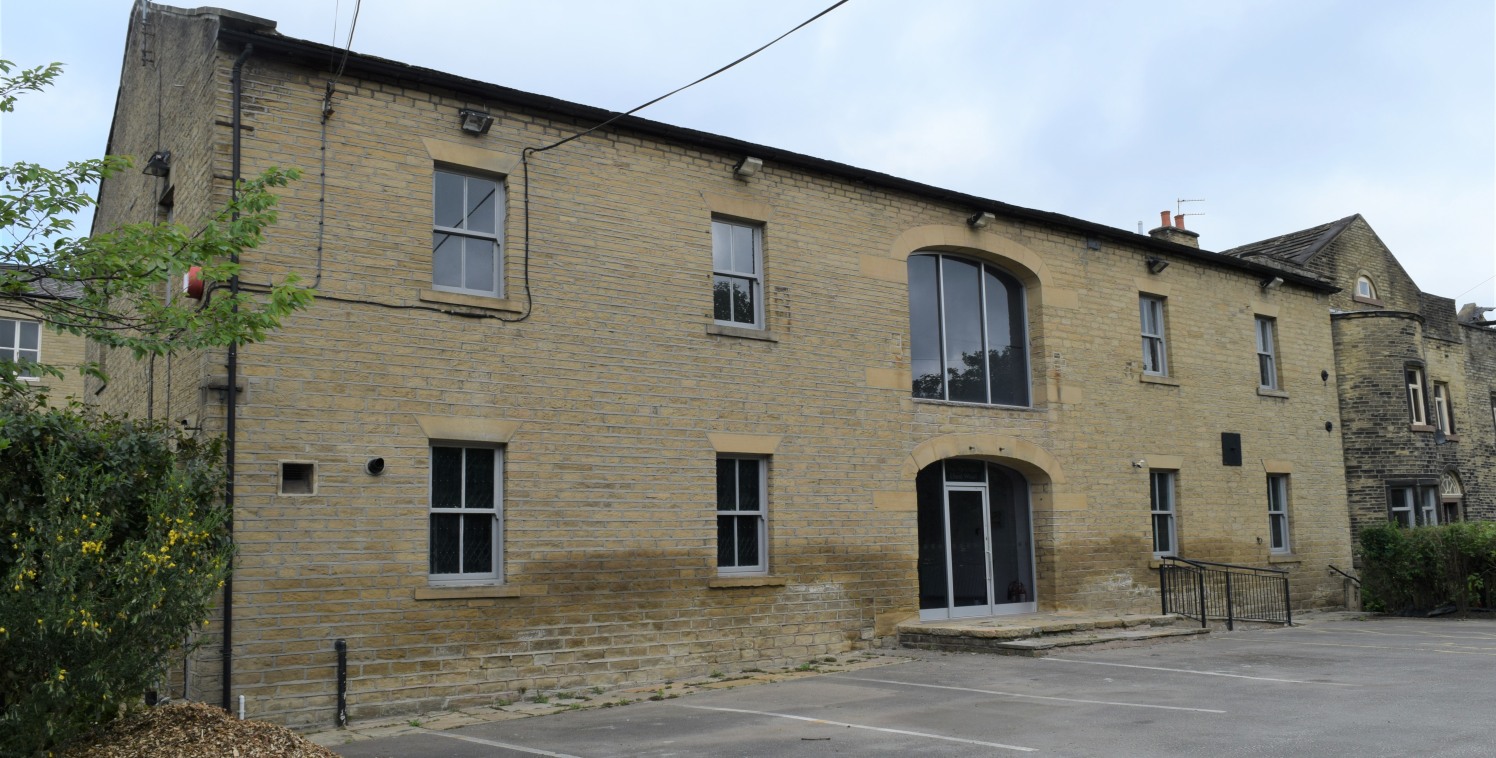 The property comprises a Grade II Listed former Canal moorings warehouse which has been sympathetically restored and converted to provide high grade office accommodation overlooking the Calder & Hebble Navigation Canal. 

The principal building provi...