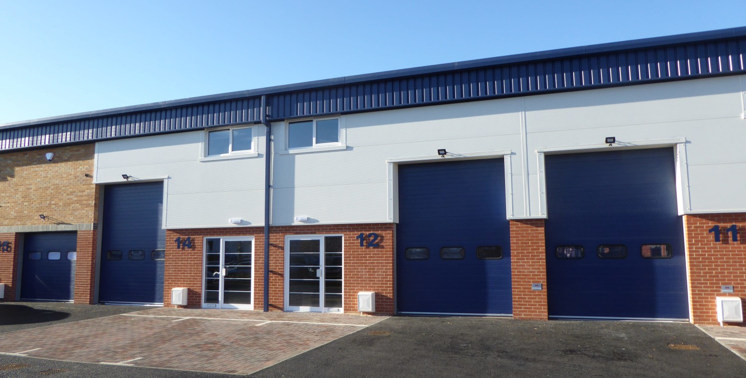 Glenmore Business Park comprises a new development of 14 units in a landscaped setting within an established commercial area of Kidlington, Oxford, within close proximity to the A4260, A34 and M40 and close to Oxford Airport. The area is increasingly...