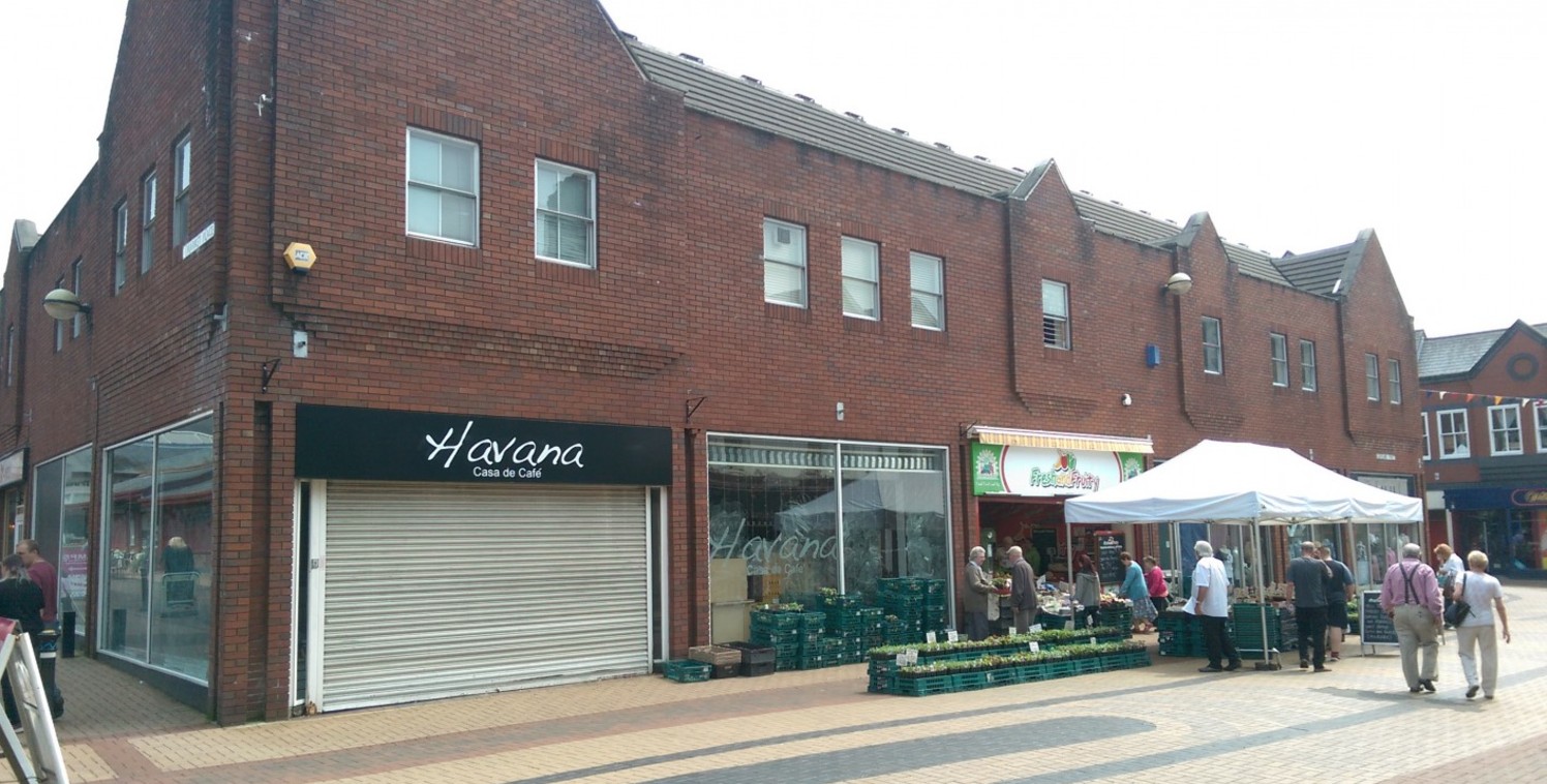 <p>Five retail units close to indoor market in popular market town of Chorley with a growing population.</p><ul>

<li>Double fronted shop front with return frontage</li>

<li>Town Centre location</li>

<li>Nearby retailers include Dorothy Perkins, Wi...