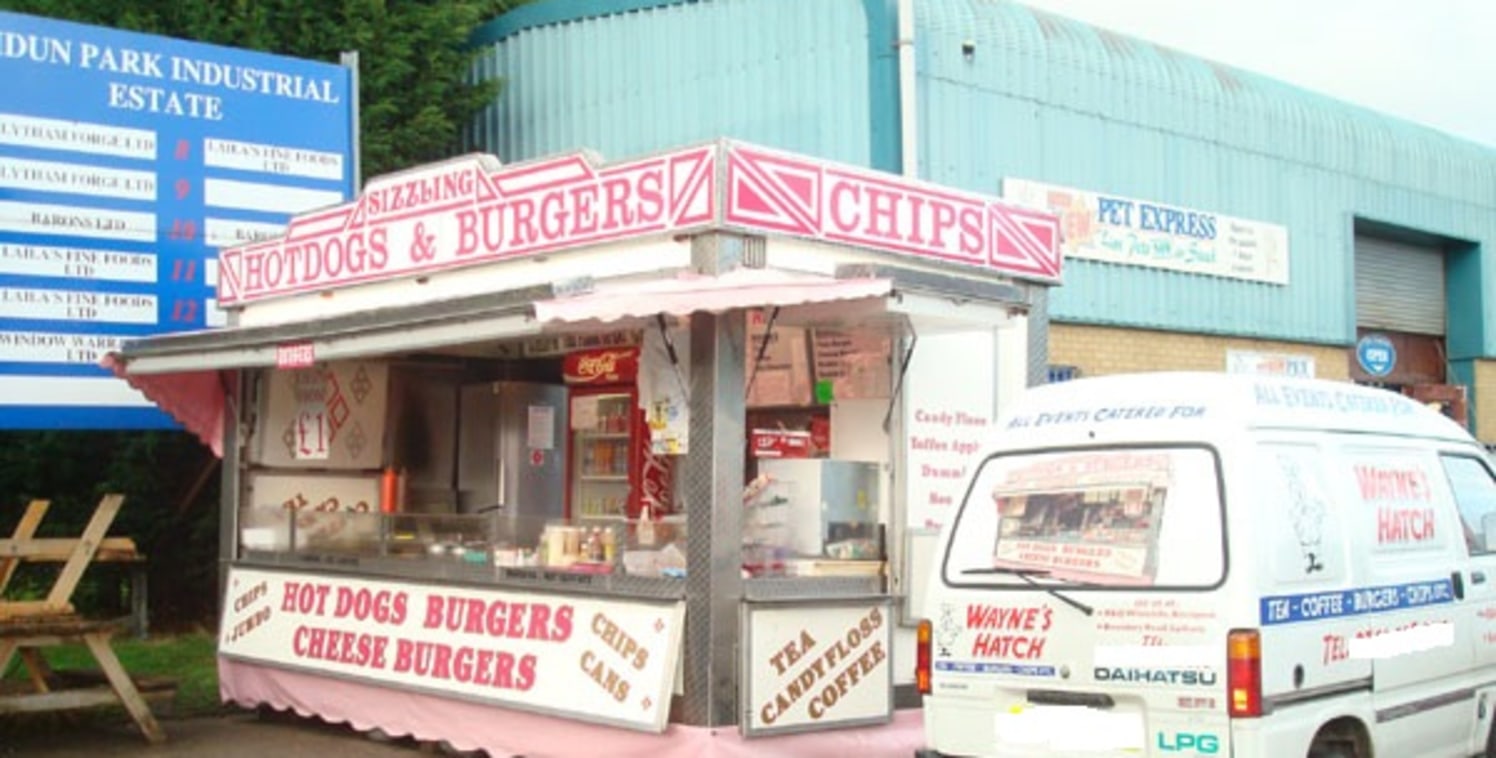 Mobile catering unit located on Industrial Estate/Business Park at Lytham. Fully equipped 20ft illuminated “Showman” trailer, positioned at the entrance to site with hardstanding parking. Trading Monday to Friday 7am to 2pm, scope to take off site at...