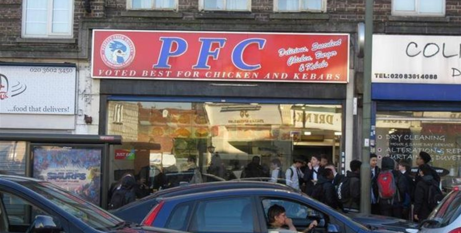 Available immediately<br><br>The business is located on Halliwick Court Parade on Woodhouse Road in, North Finchley also close by is, local school & located in a highly densely populated residential area. The Railway Station is New Southgate, Great N...