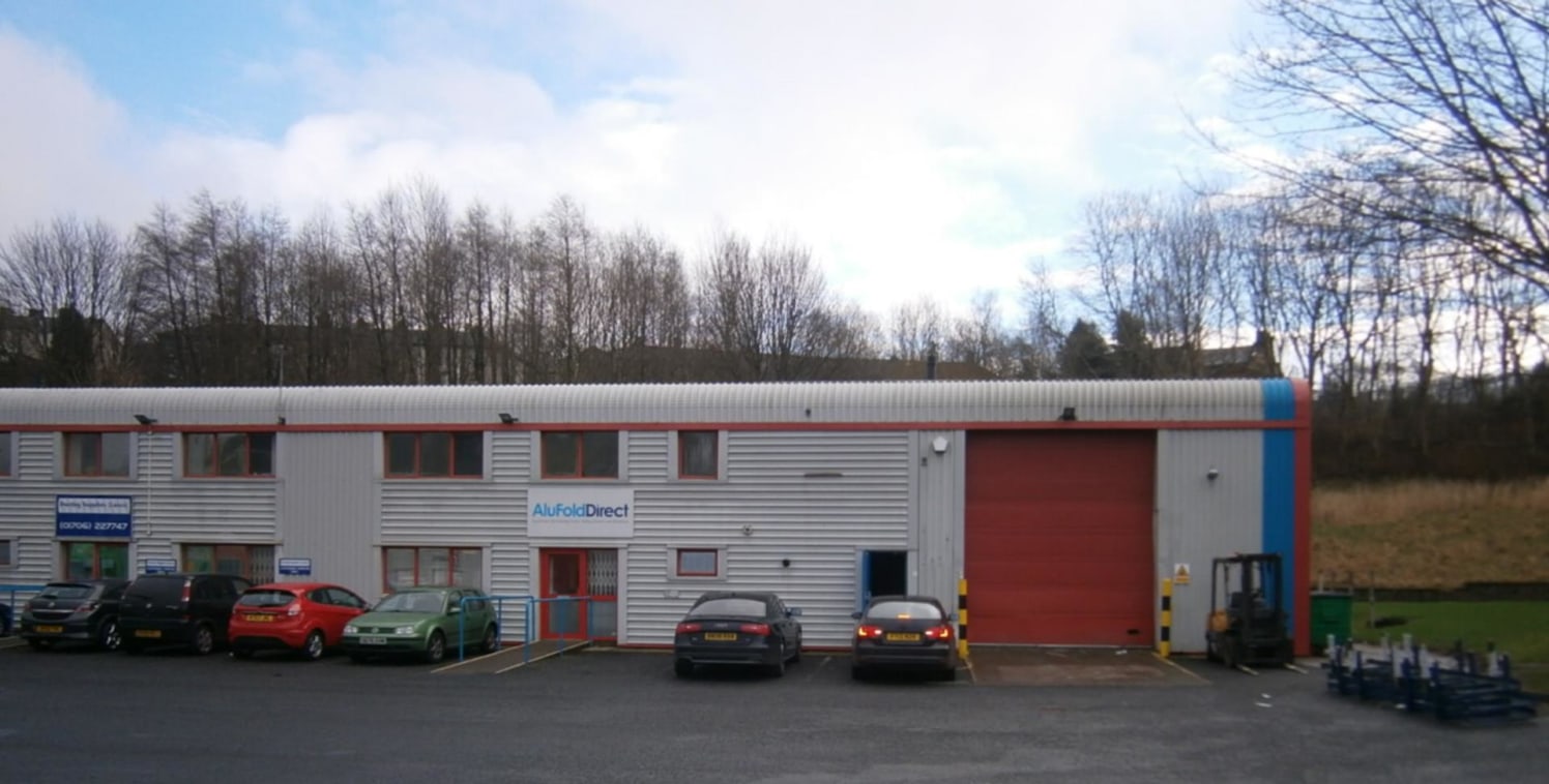 The premises comprise a modern end terrace steel portal frame unit over clad in profile metal sheeting incorporating translucent roof panels.<br><br>Access to the unit is provided by an up and over roller shutter door and personnel door to the front...