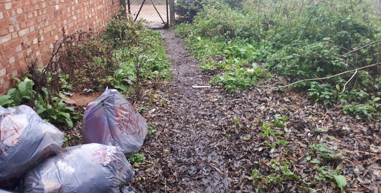 The premises comprise an open plan sales area with an office/store room to the rear and an external storage area towards the rear yard. The shop is in good decorative order benefiting from spot lighting and wooden and carpeted flooring.

The premises...