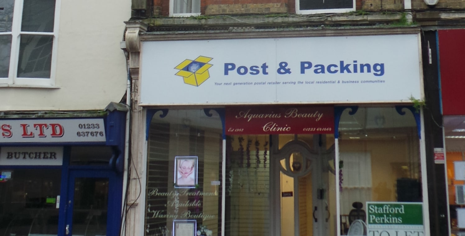 This double fronted lockup shop provides some 725 sq.ft. of sales accommodation on the ground floor and basement including kitchen facilities. The basement is occupied by a beautician under a short-term licence, whilst the ground floor is currently v...