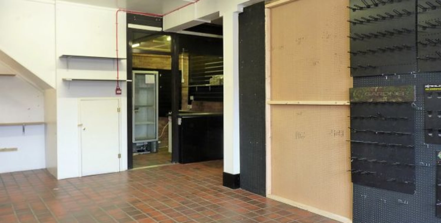 Victoria Mill is both an impressive and historic mill that has been refurbished into a popular family orientated leisure and retail facility.\n\nThe main area of the mill has been especially dedicated to family leisure activities and include establis...
