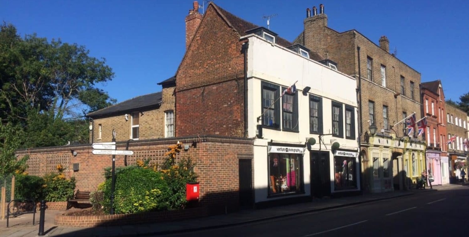 The property is situated in the heart of Eton and occupies a prominent position on a corner of the High Street next to The Christopher Hotel. Windsor Bridge, providing access to Windsor Town Centre, is less than 5 minutes walk away.