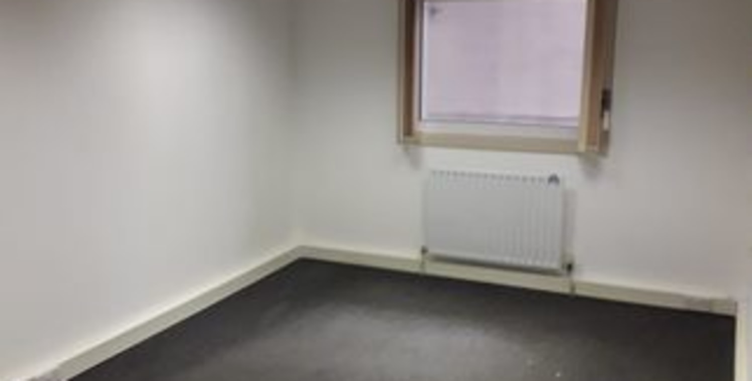 Greatly decorated throughout Flexible Lease terms Swansea Enterprise Park Close to J44 & 47 of M4 Motorway...