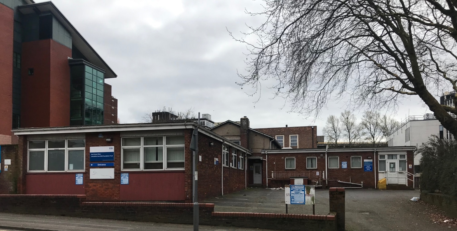 The property is a single-storey former NHS clinic of brick construction beneath pitched and flat felted roofs.

The accommodation is mainly cellular with the exception of the former waiting area with those rooms comprising a range of meeting and cons...