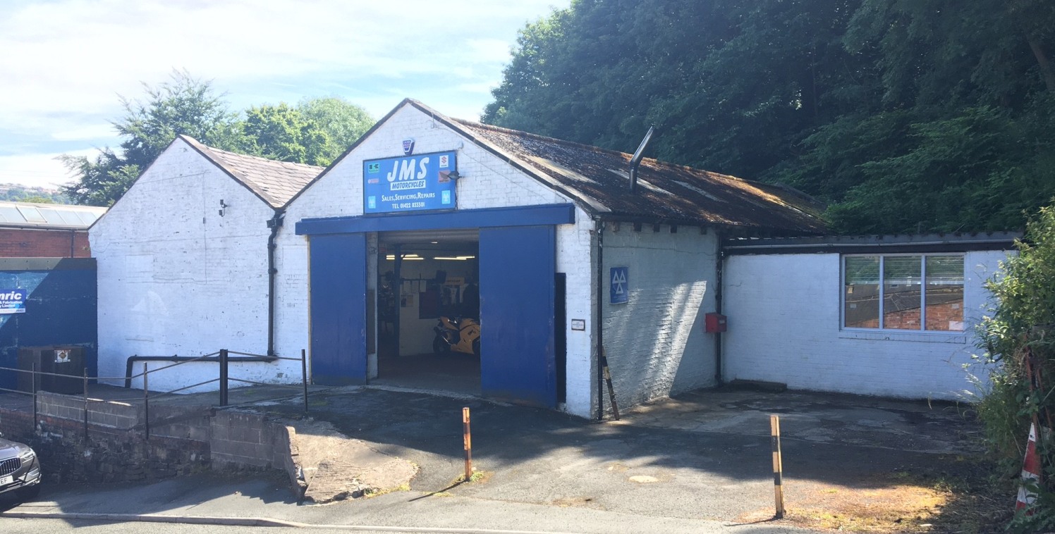 The premises briefly comprises a single storey brick built industrial unit set prominently on Norland Road in Sowerby Bridge.

Internally the unit benefits form an open plan workshop area having a solid concrete floor and fluorescent strip lighting,...