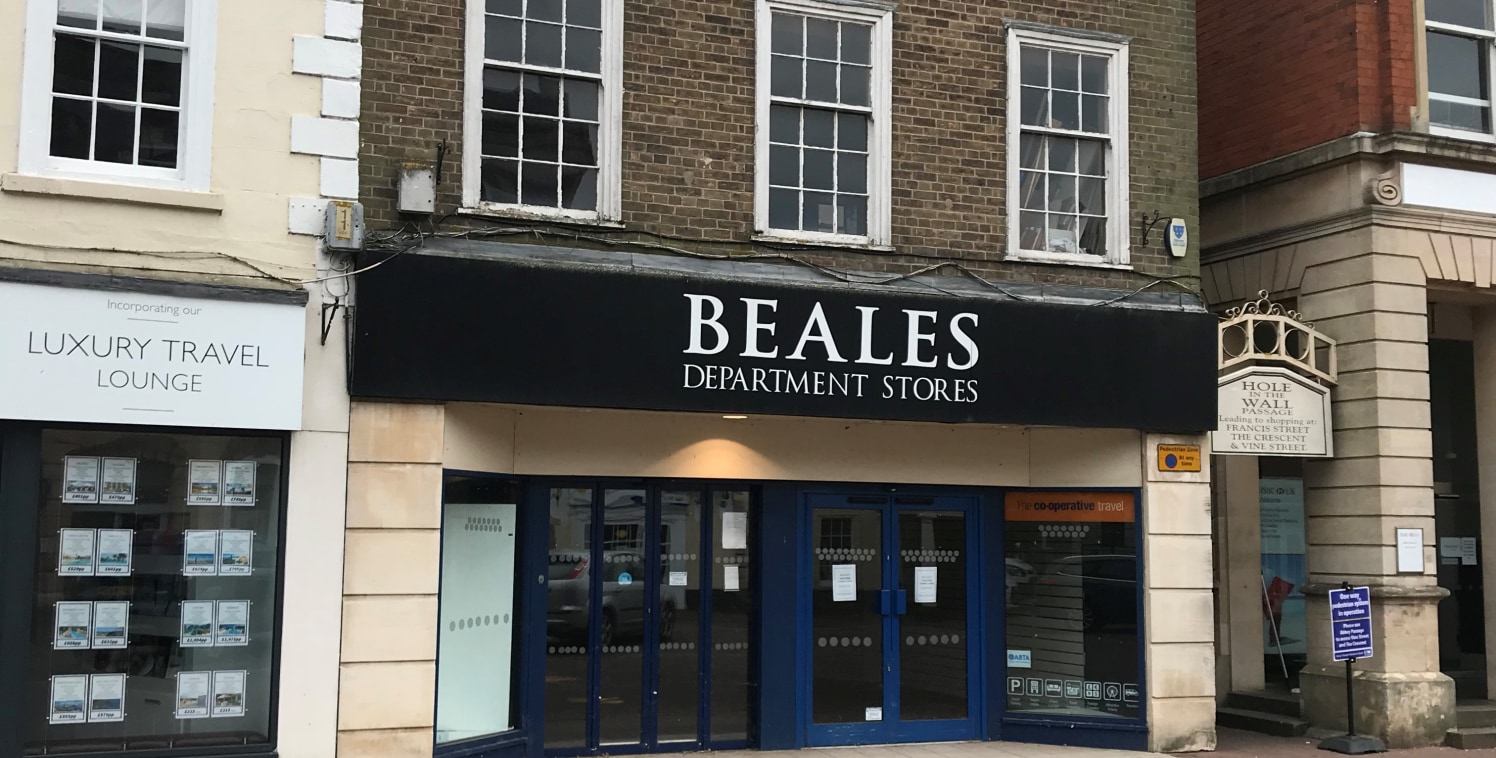 The property comprises a modern department store built in 2004 comprising two separate customer entrances and offering extensive ground and first floor open plan sales areas. 

The accommodation benefits from carpeting, fluorescent lighting, customer...