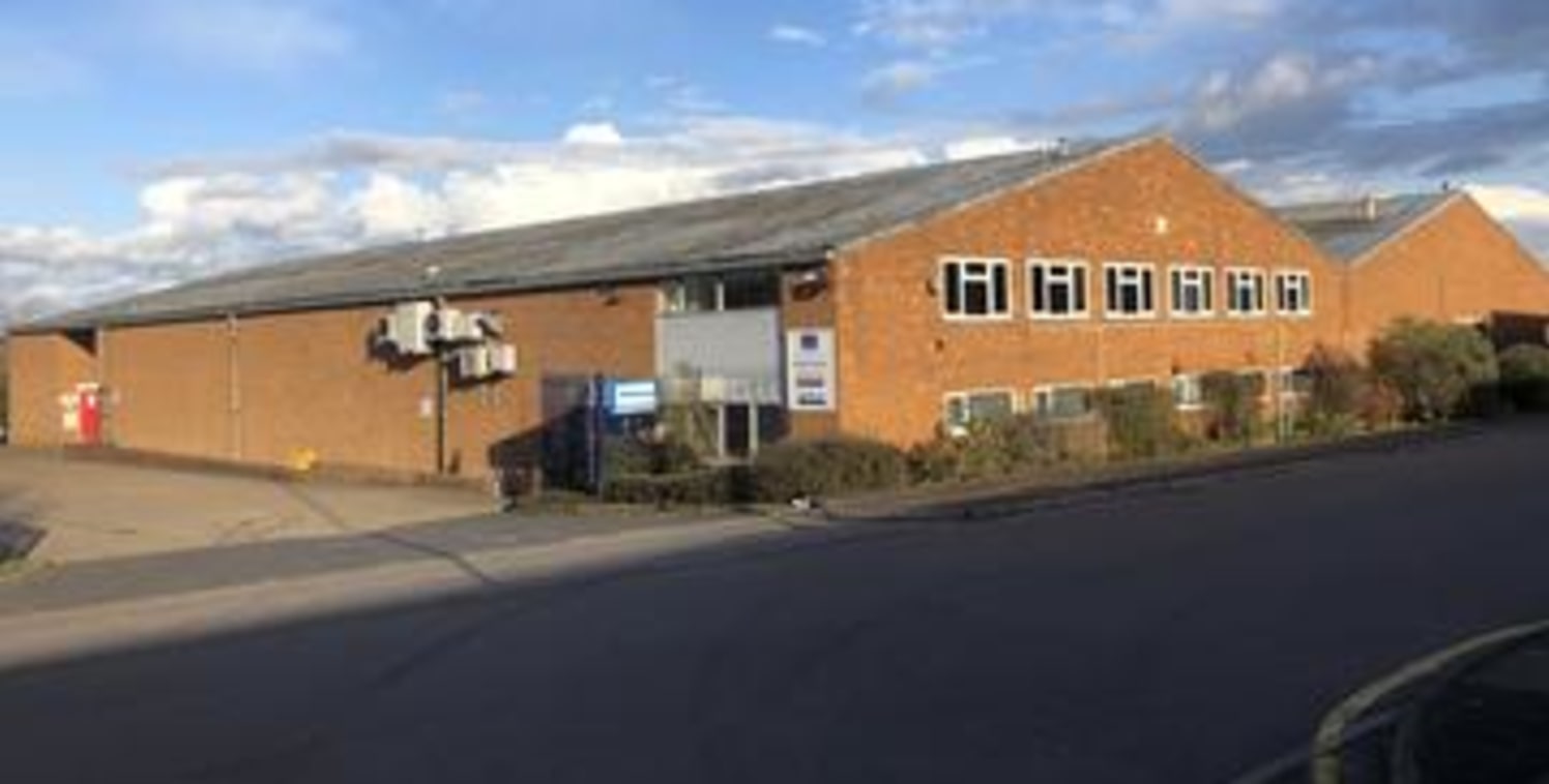 *UNDER OFFER* Unit 5 Babbage Road, Stevenage, Herts SG1 2EQ