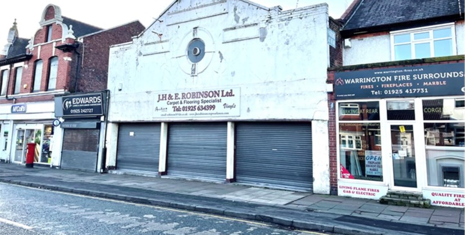 The property has been owned and occupied as a successful carpet and flooring showroom for many years, by a local family business and is now available to rent after a change in ownership.

The premises is suitable for a variety of trades, including re...