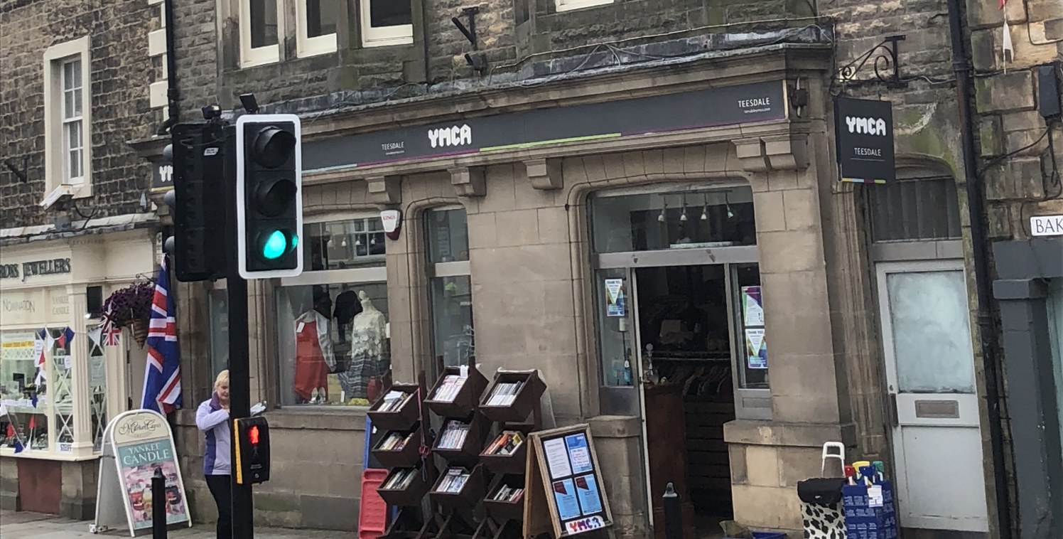 18 Horsemarket is a three-storey stone built building with a very prominent retail unit at ground floor level with highly convenient office space on the upper floors. Free surface parking is available on the Market Place immediately adjacent and in G...