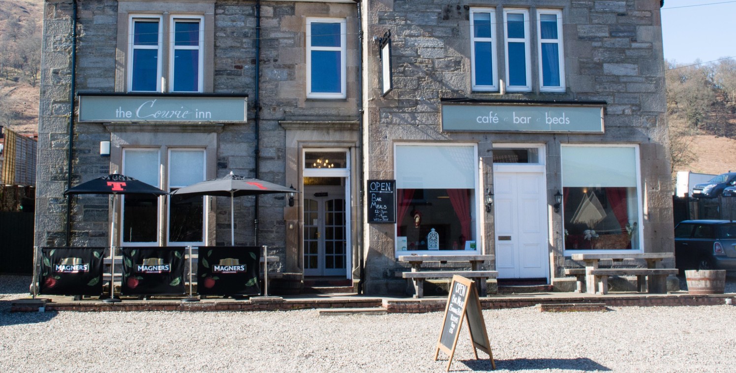 Popular Hotel with Bar & Bistro in the picturesque village of Killin