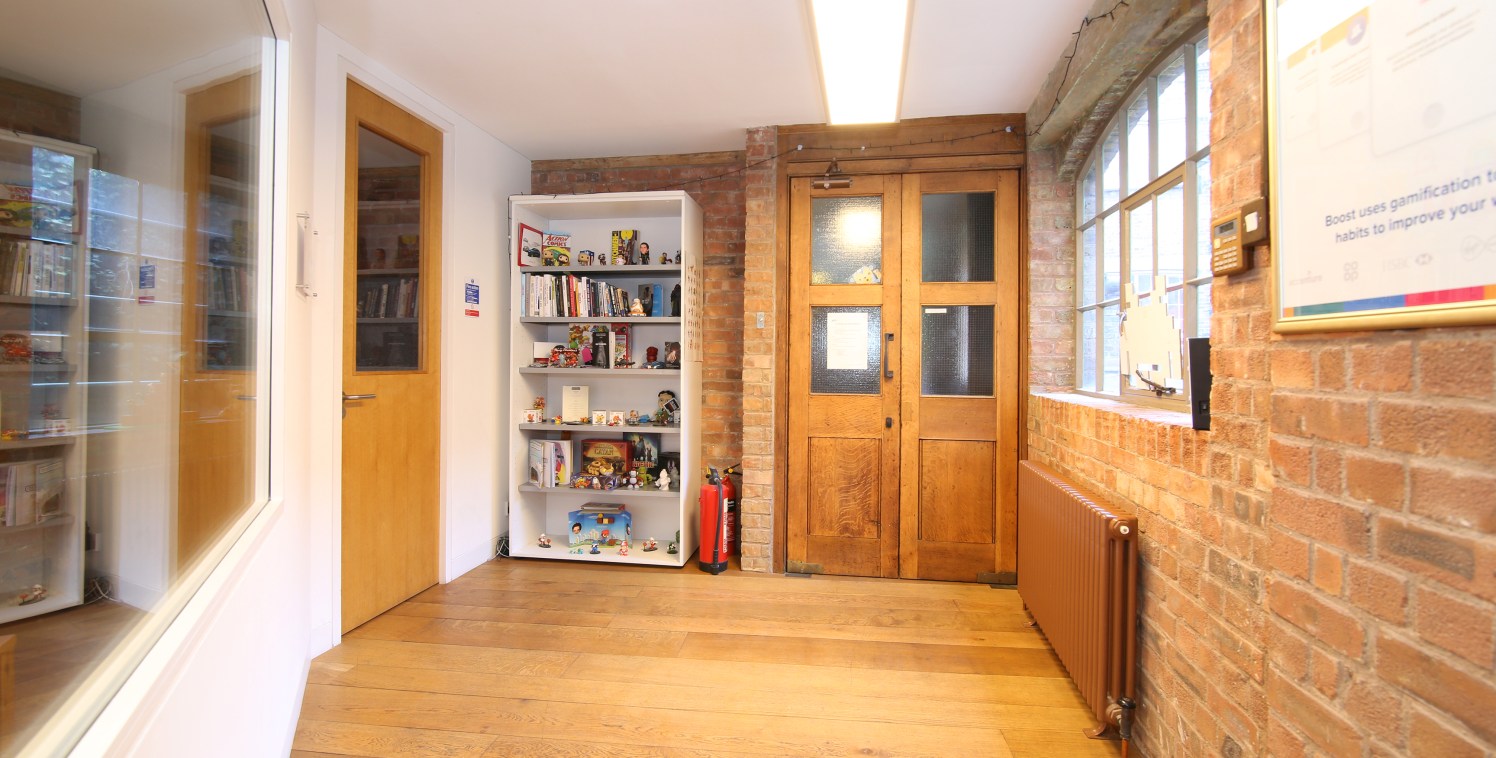 This self-contained character office is situated on the first floor of this converted warehouse. The premises are fitted out to provide a meeting room space, an open-plan office area, partitioned kitchenette and two toilets. The space has been refurb...