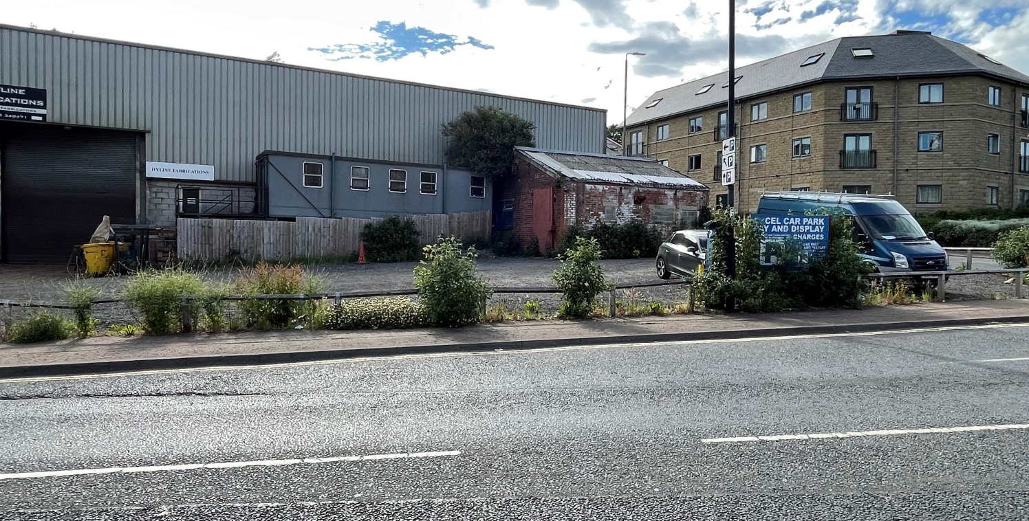 The premises briefly comprise a parcel of land prominently placed on the busy South Parade on the outskirts of Halifax Town Centre close to The Piece Hall, Eureka and Halifax Train Station.

The land itself offers hard standing and is currently used...