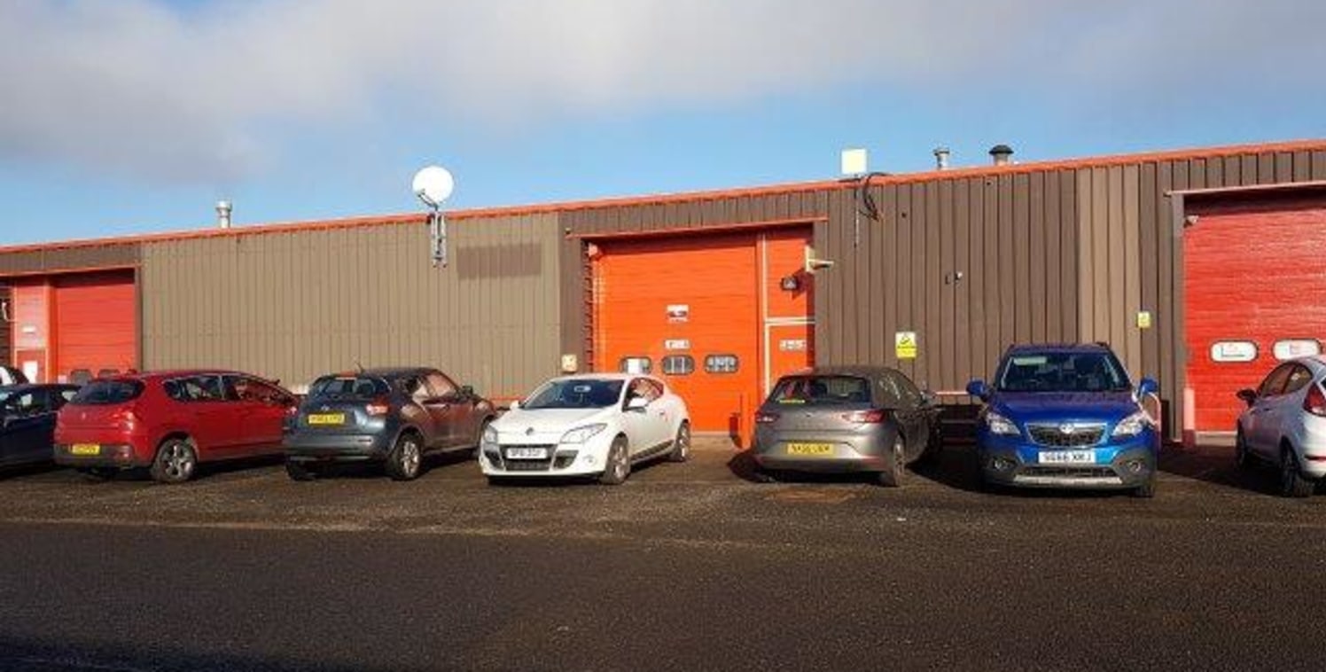 SELF CONTAINED INDUSTRIAL WORKSHOP WITH OFFICES