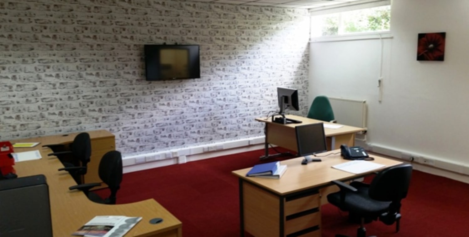 The offices benefit from all the necessary modern conveniences of Cat 2 lighting, Cat 5 cabling and are being offered on an inclusive basis, which includes all utilities. The units benefit from disabled access on all floors, a large car park and an o...