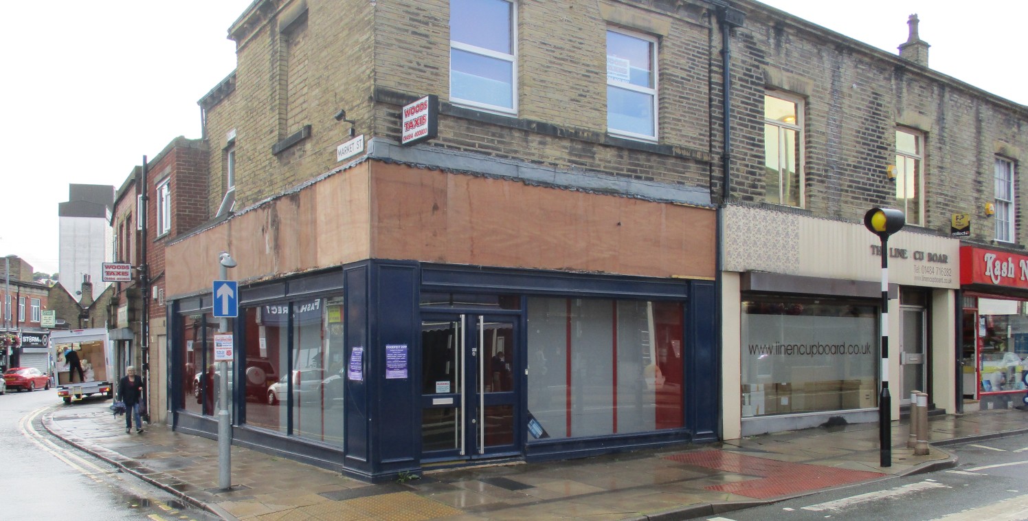 The property comprises a prime retail unit located in Brighouse town centre, with frontage to Commercial Street and Market Street. Brighouse is a popular retail centre with a number of multiple retailers, along with good parking facilities and public...