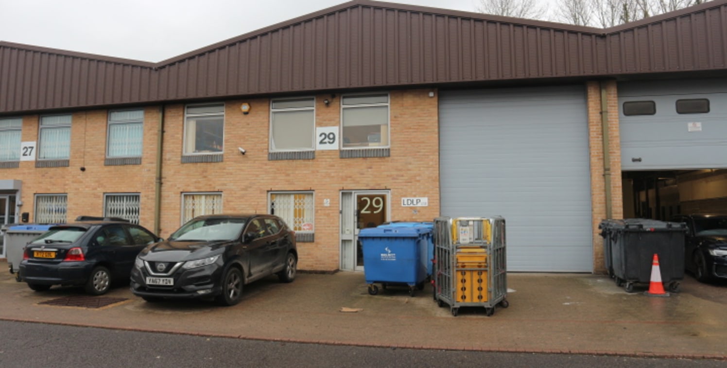 A modern self-contained industrial / warehouse and Trade Counter unit on popular estate with large loading door and car parking.