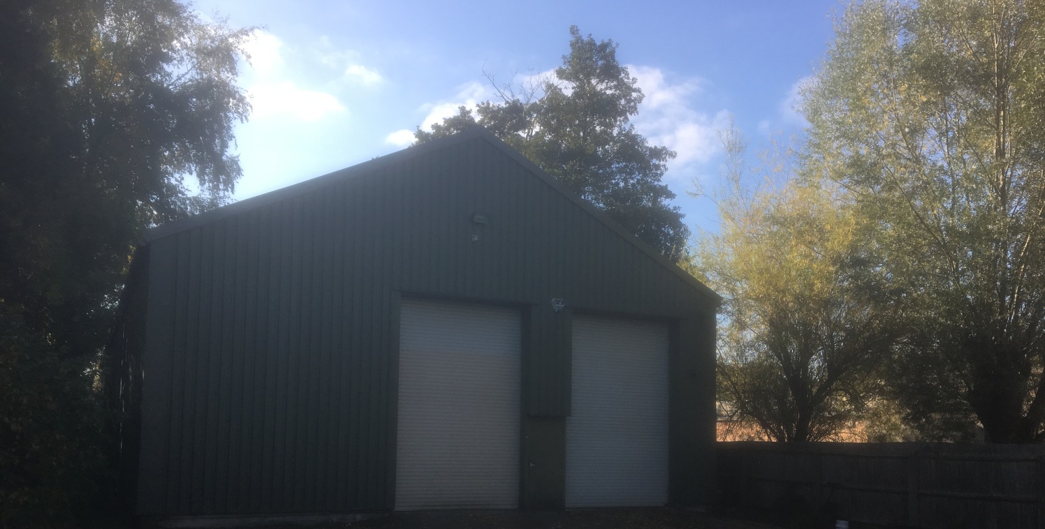 The property has previously been used as a storage business for furniture and provides a uniform rectangular warehouse with a large enclosed yard. Internally the premises comprise of an open plan warehouse space and small office space to the back of...
