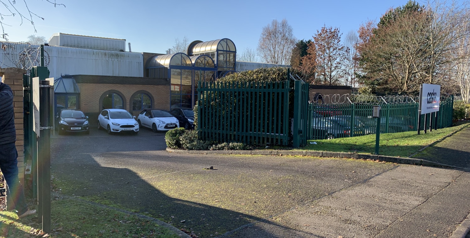 Unit A Wheler Road is a detached industrial unit on the Seven Stars Industrial Estate totalling 29,470 sq.ft (Gross) front and rear loading doors and 35 on site car parking spaces, excellent offices and a glazed atrium entrance. Available to let or p...