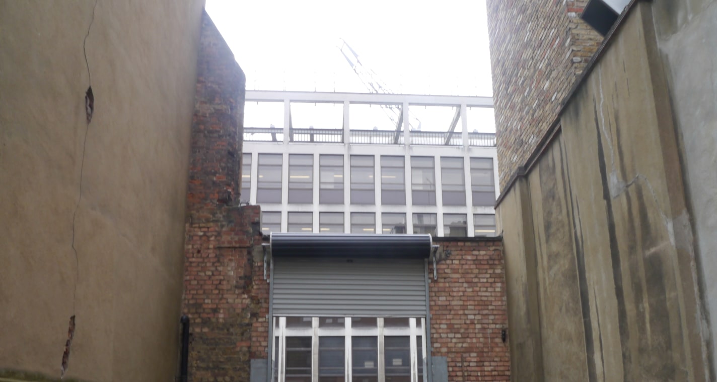The unit is directly accessible from Christopher Street. This open plan unit could be used for Storage & Distribution, Parking (motor vehicles as well as secure bicycle storage) or a range of Other Commercial Purposes.

It is located on the city frin...