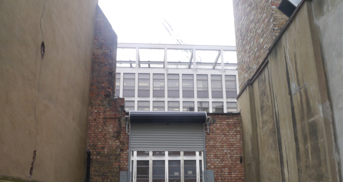 The unit is directly accessible from Christopher Street. This open plan unit could be used for Storage & Distribution, Parking (motor vehicles as well as secure bicycle storage) or a range of Other Commercial Purposes.

It is located on the city frin...