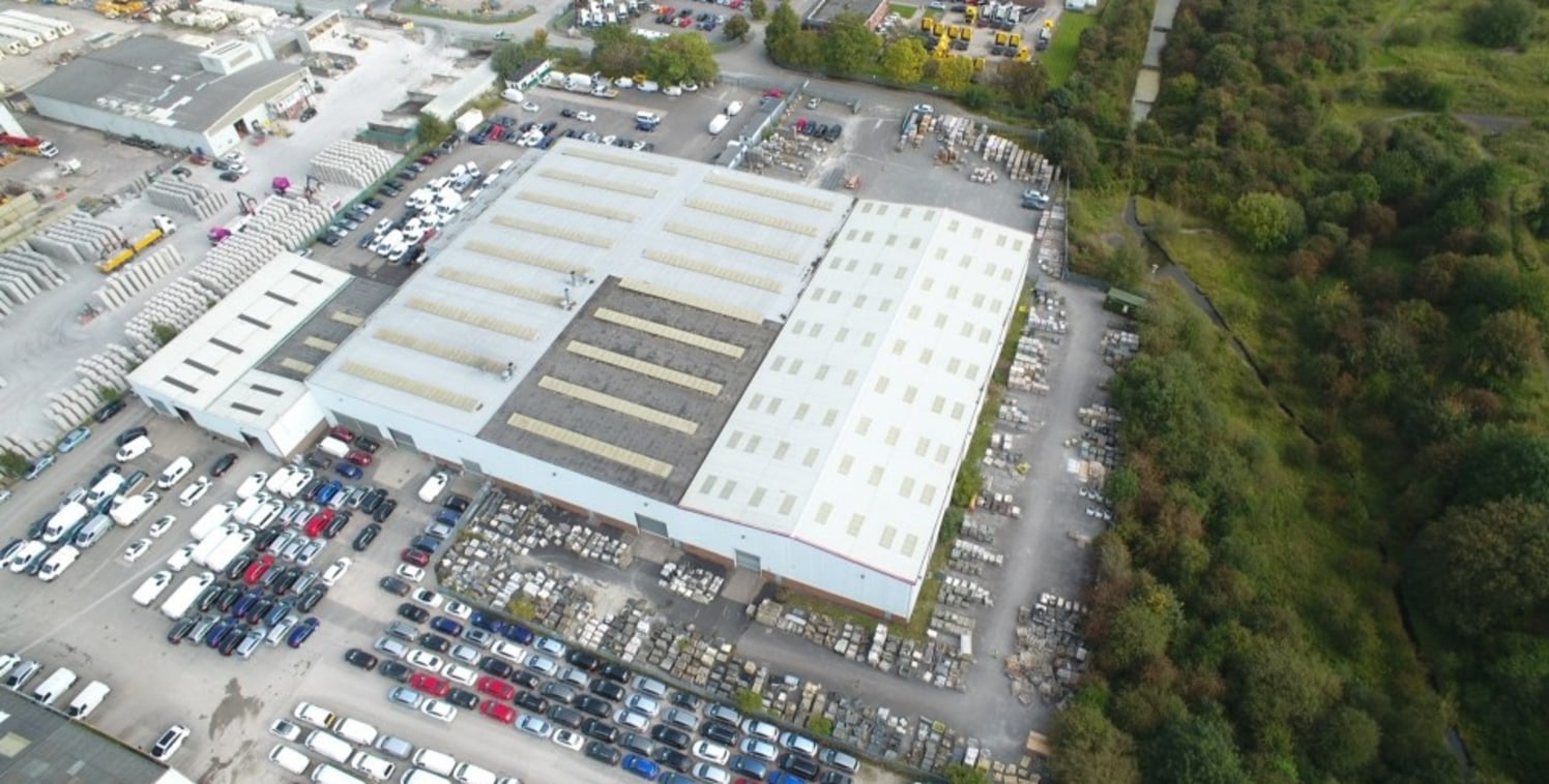 Amco Commercial are pleased to bring to the market a warehouse distribution premises located in the town of Middlewich. 

The property is situated adjacent to the popular Midpoint 18 development off Brooks Street and the A54.

The property has conven...