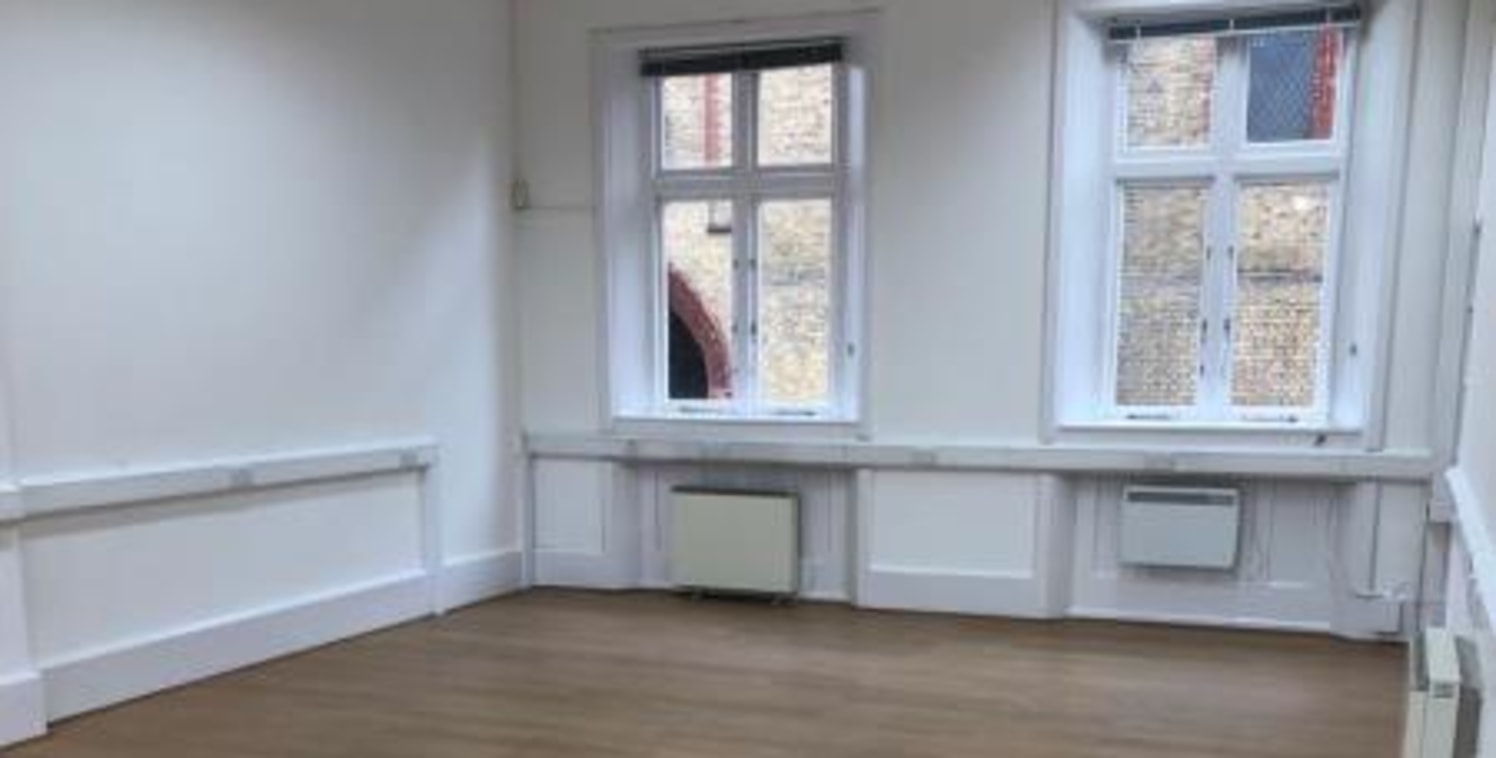 The available commercial property is situated within Cloisters Business Centre on Battersea Park Road next to Battersea Park Train Station, providing easy access into London Victoria and Clapham Junction.<br><br>Battersea Park and the River Thames ar...