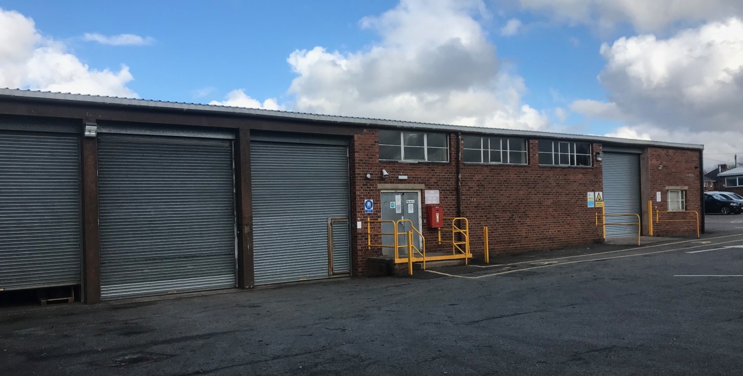 Warehouse, Offices & Yard on a site of 1.25 Acres.

Available in whole or in part.

To Let

Rental - On Application

6,482 sq ft