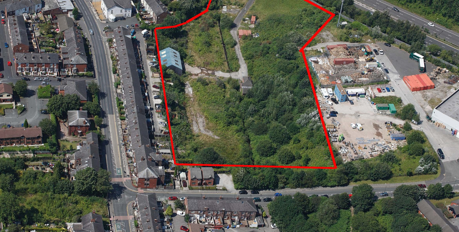 The site comprises of a former depot including a detached office building and small warehouse, both requiring refurbishment.

The warehouse is of steel constuction clad in profile steel sheeting.

The yard is a mixture of tarmac and hardcore.