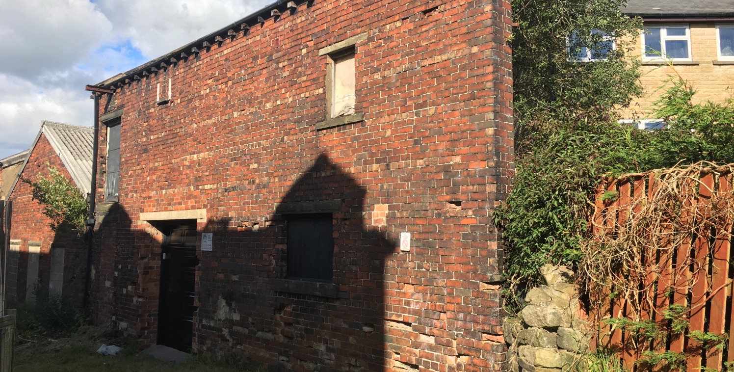 Price reduced to encourage a quick sale. Please contact the agent for viewing arrangements.

The property briefly comprises a two storey workshop premises of coursed brick construction offering industrial style accommodation benefiting from:

Solid c...