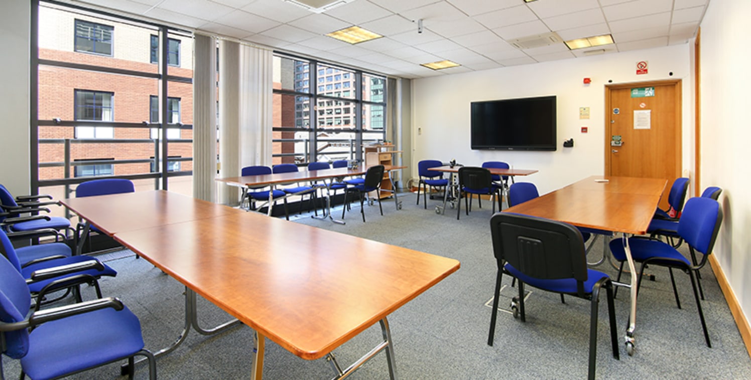 The suite is found on the 3rd floor of a multi-let office building. The suite is divided into two offices, a kitchen area and two toilets, with one including a shower facility. 

One parking space 

Fitted Kitchen

Central heating 

Manned security...