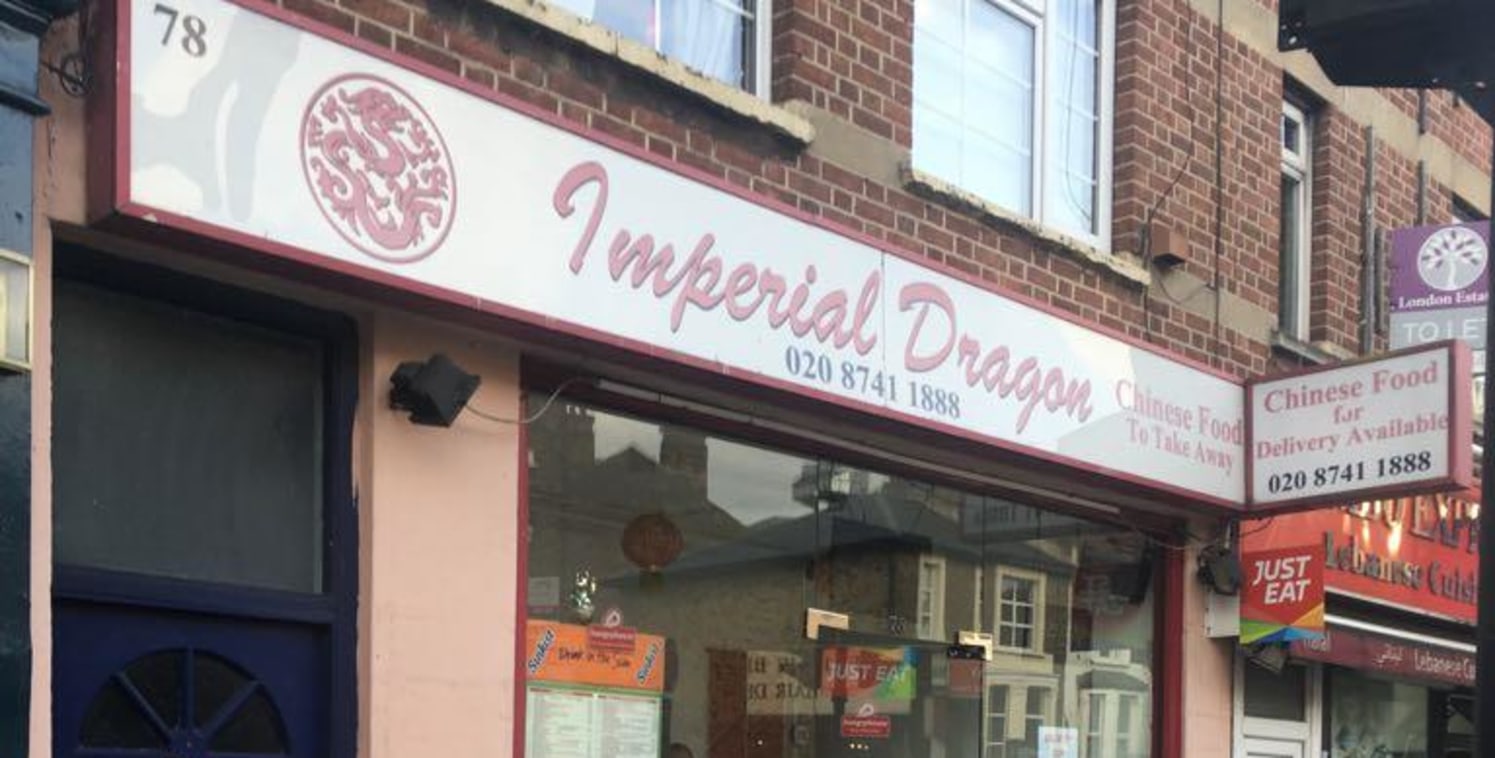 An opportunity to acquire the lease of this profitable takeaway located on the highly desirable location of Fulham Palace...